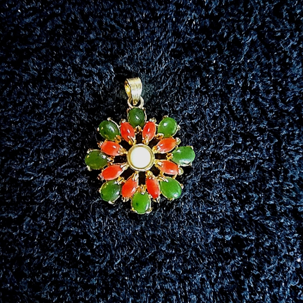 Vintage Women's Necklace Pendant